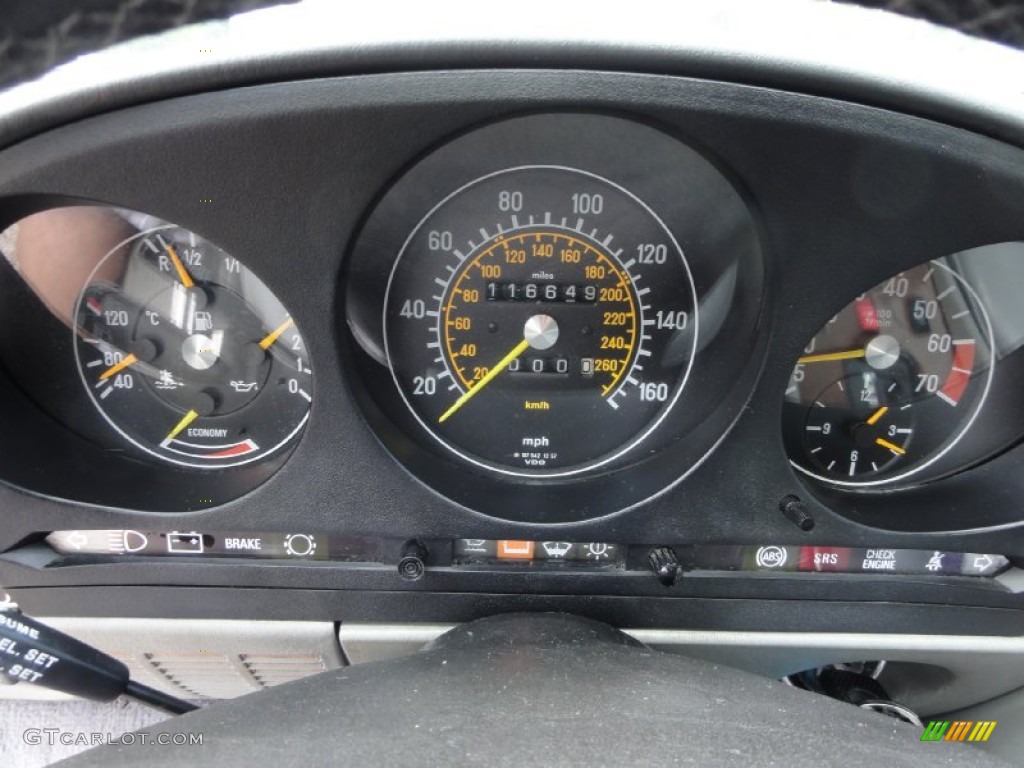 1988 Mercedes-Benz SL Class 560 SL Roadster Gauges Photos