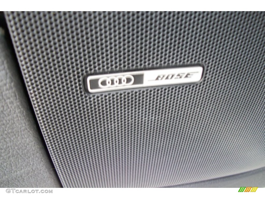 2001 Audi A6 4.2 quattro Sedan Audio System Photos