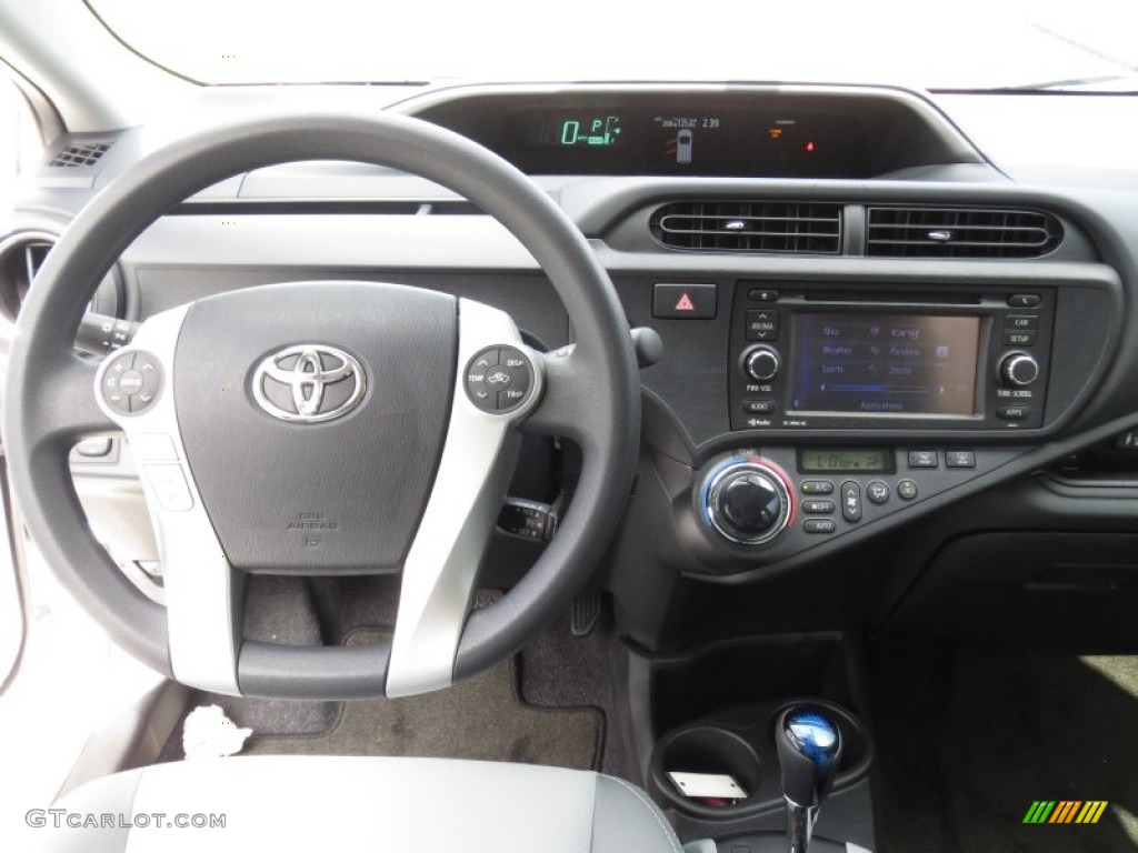 2012 Toyota Prius c Hybrid Four Dashboard Photos