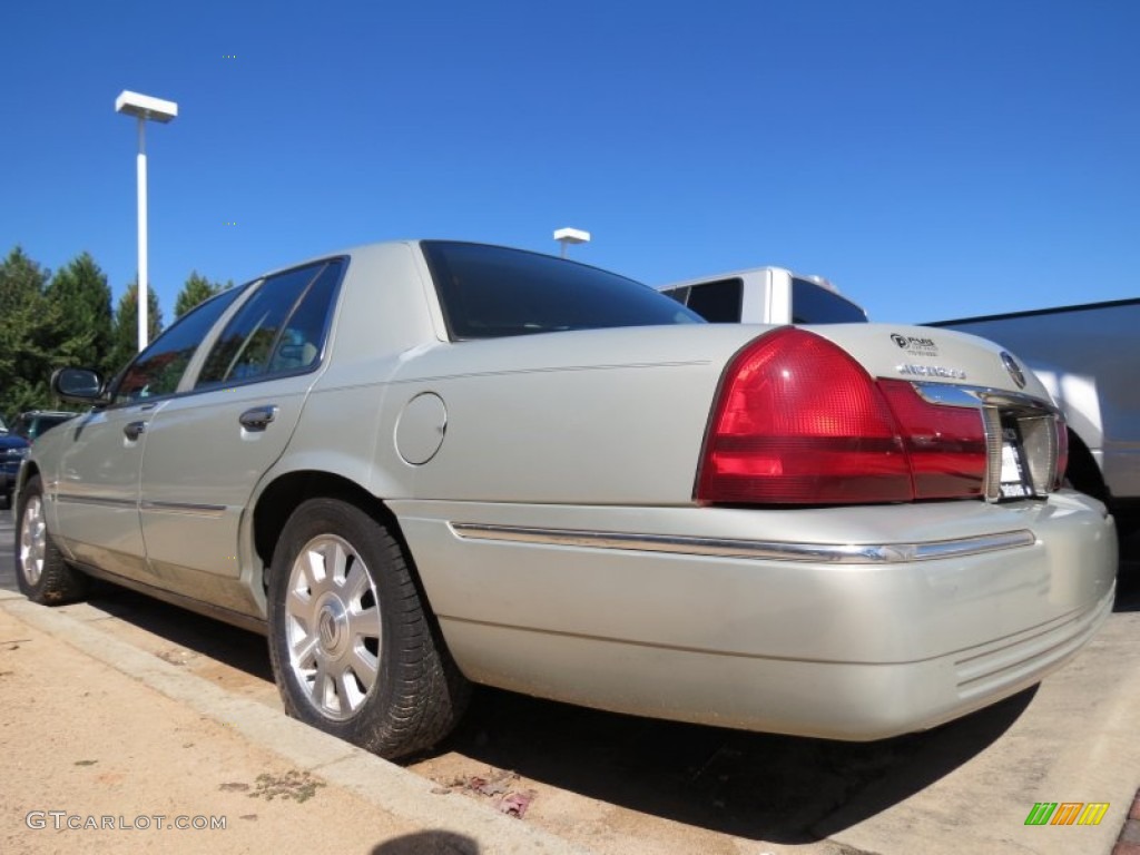 2004 Grand Marquis LS - Gold Ash Metallic / Medium Parchment photo #2