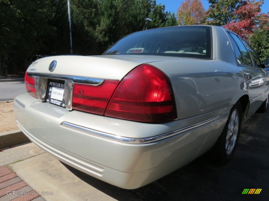2004 Grand Marquis LS - Gold Ash Metallic / Medium Parchment photo #3