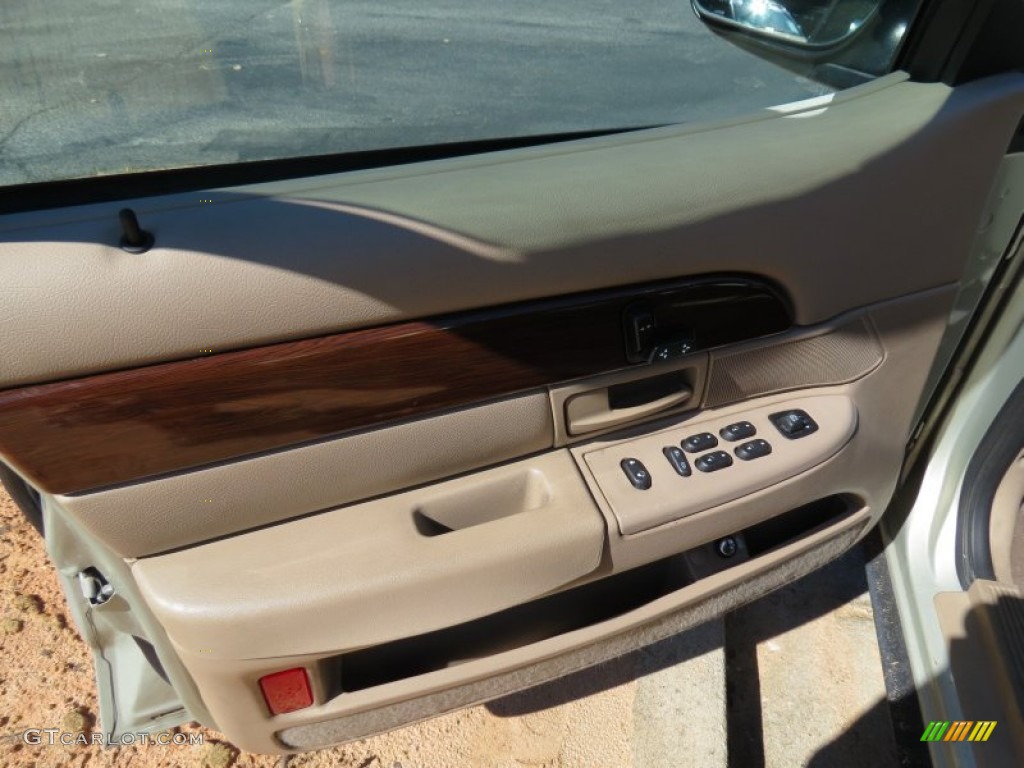 2004 Grand Marquis LS - Gold Ash Metallic / Medium Parchment photo #7