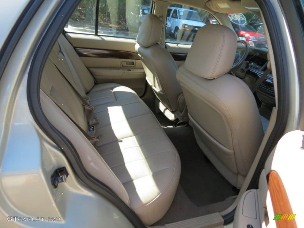 2004 Grand Marquis LS - Gold Ash Metallic / Medium Parchment photo #9