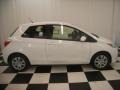 Super White - Yaris LE 3 Door Photo No. 4