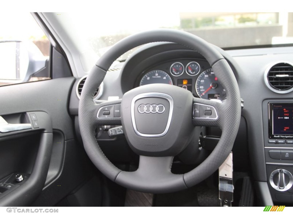 2013 Audi A3 2.0 TDI Steering Wheel Photos