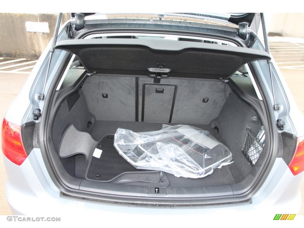 2013 Audi A3 2.0 TDI Trunk Photos