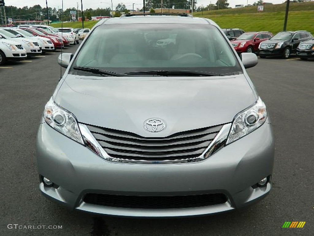 2011 Sienna XLE - Silver Sky Metallic / Light Gray photo #8