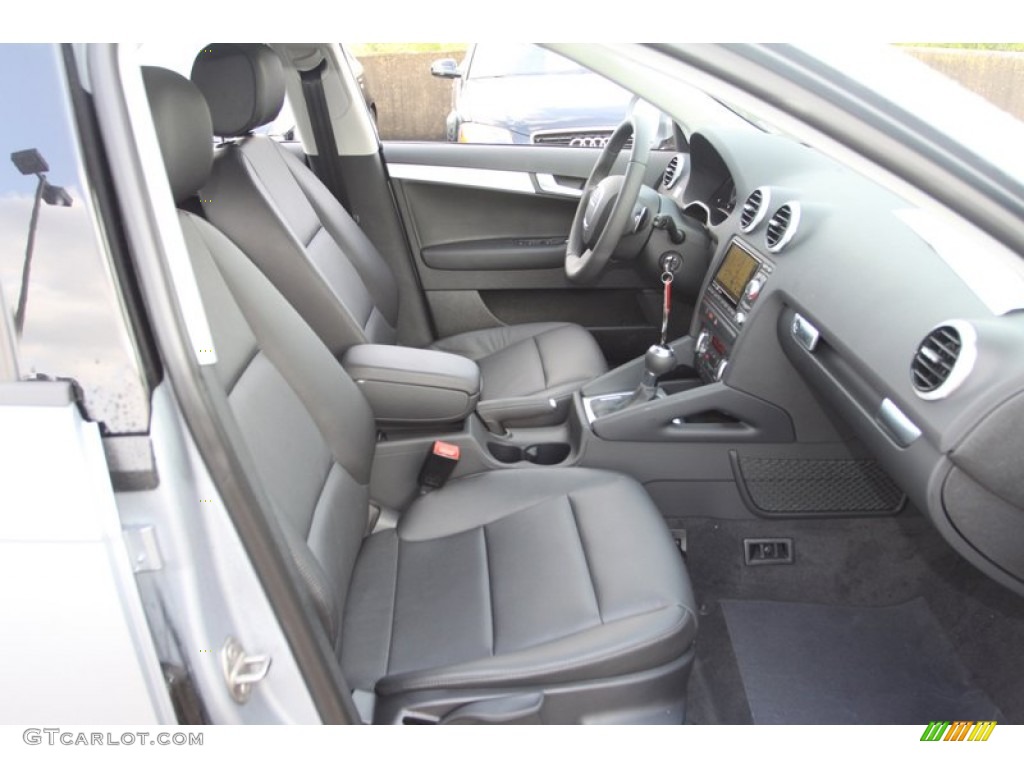 2013 Audi A3 2.0 TDI Interior Color Photos