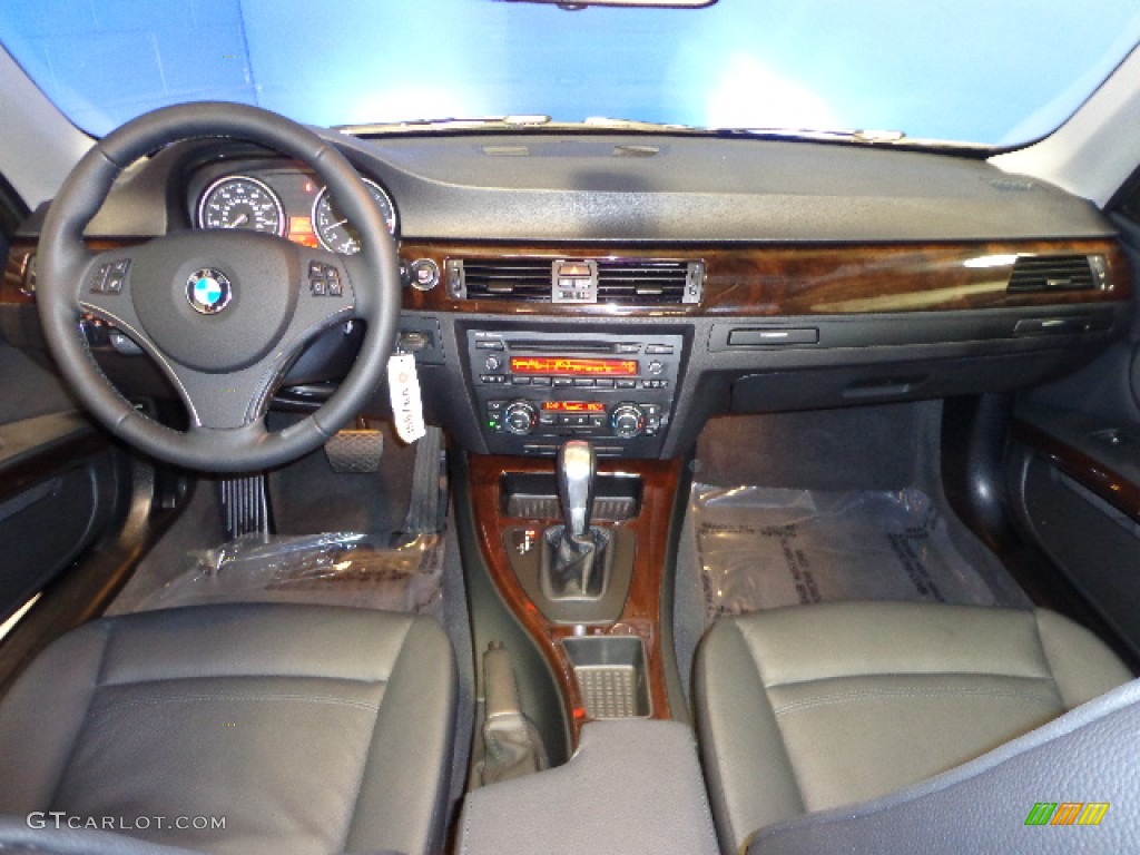 2011 3 Series 328i xDrive Coupe - Jet Black / Black Dakota Leather photo #13