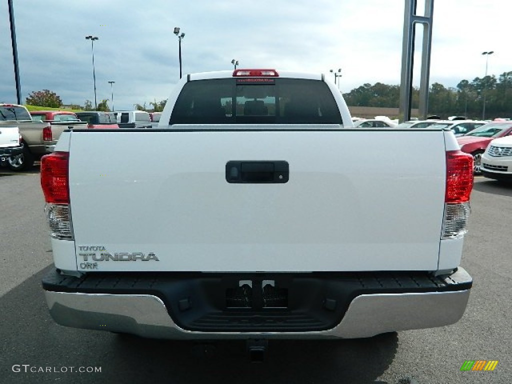 2013 Tundra TSS Double Cab - Super White / Graphite photo #4