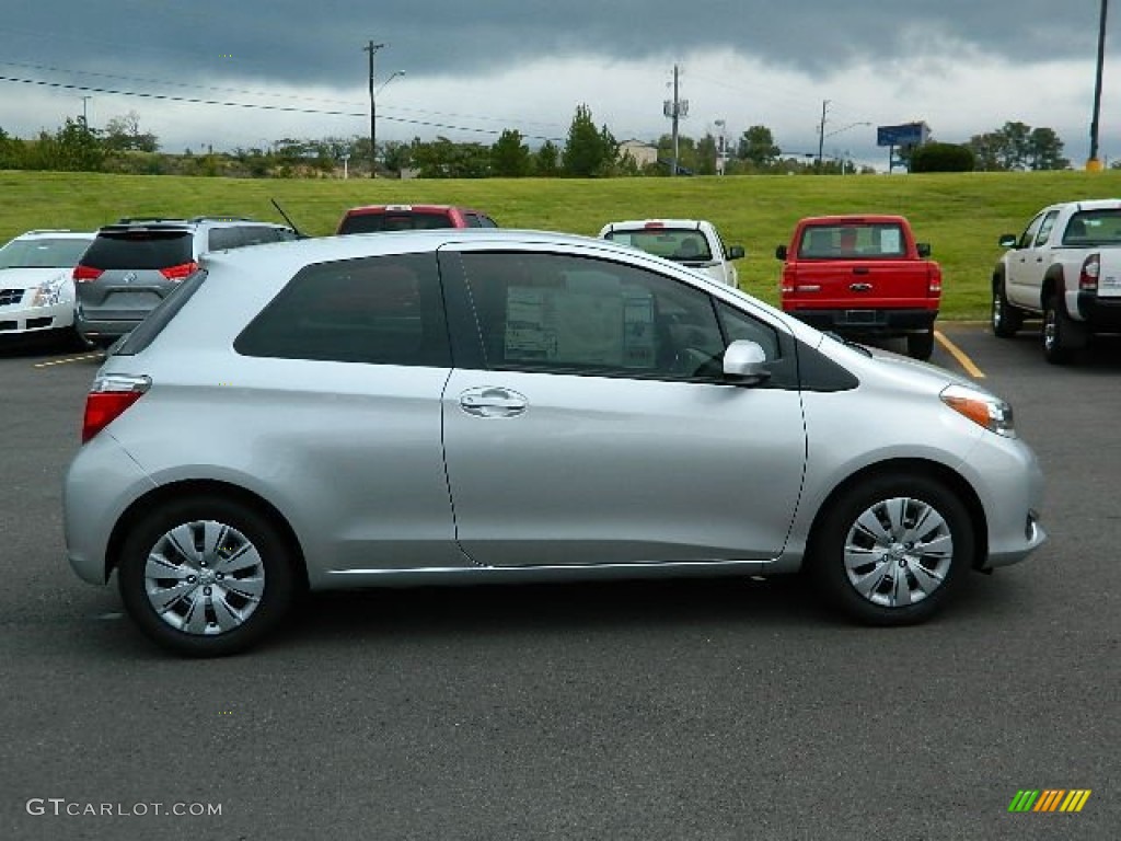 Classic Silver Metallic 2013 Toyota Yaris LE 3 Door Exterior Photo #72371057
