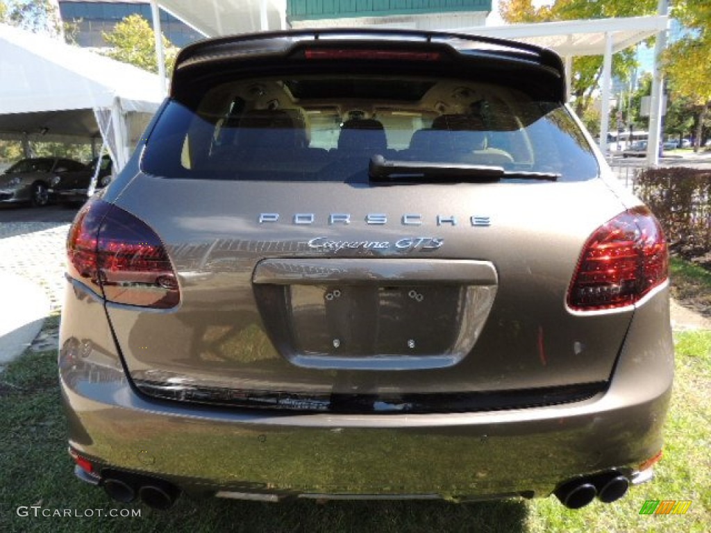 2013 Cayenne GTS - Umber Metallic / Luxor Beige photo #7