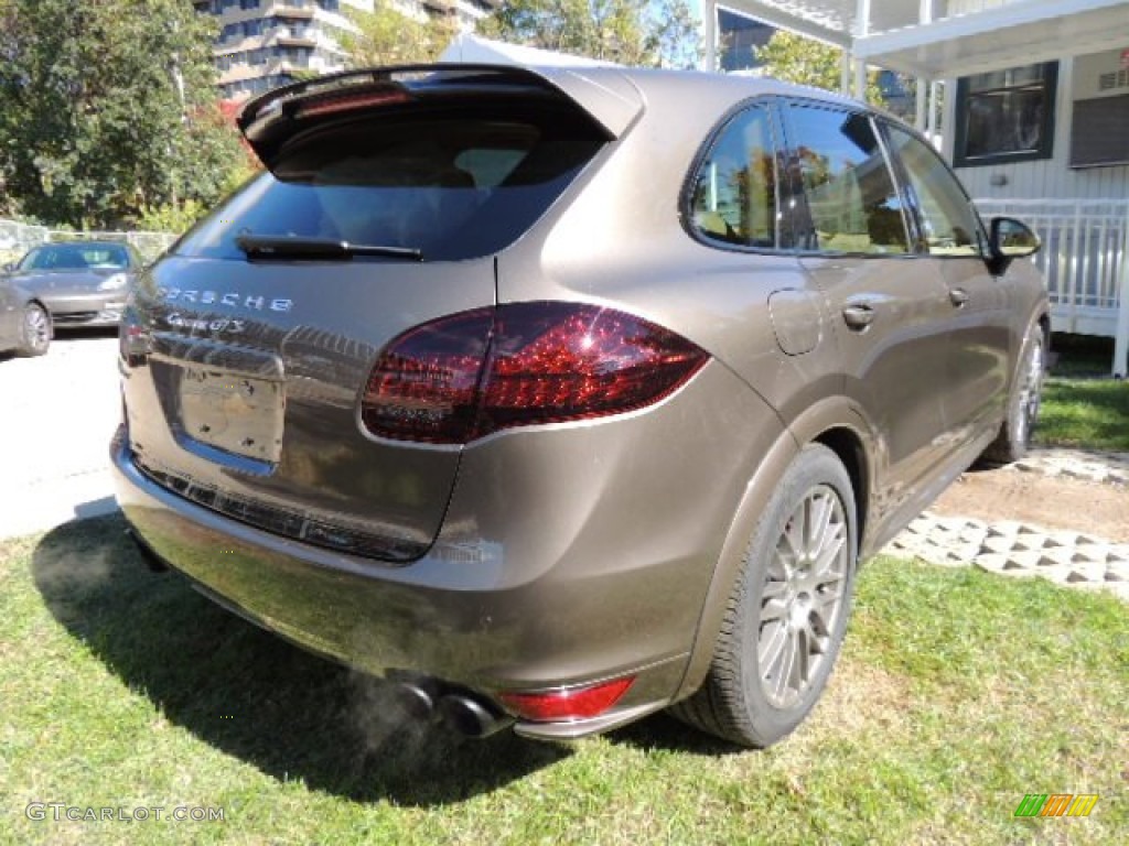 2013 Cayenne GTS - Umber Metallic / Luxor Beige photo #26