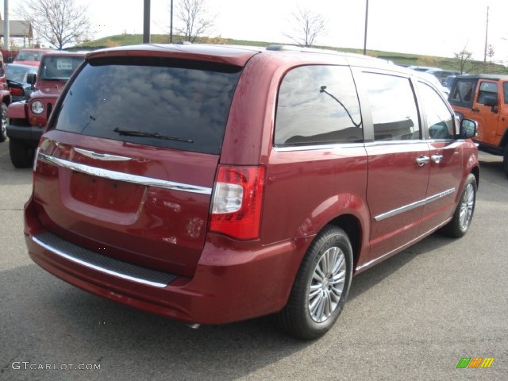 2013 Town & Country Touring - L - Deep Cherry Red Crystal Pearl / Black/Light Graystone photo #6