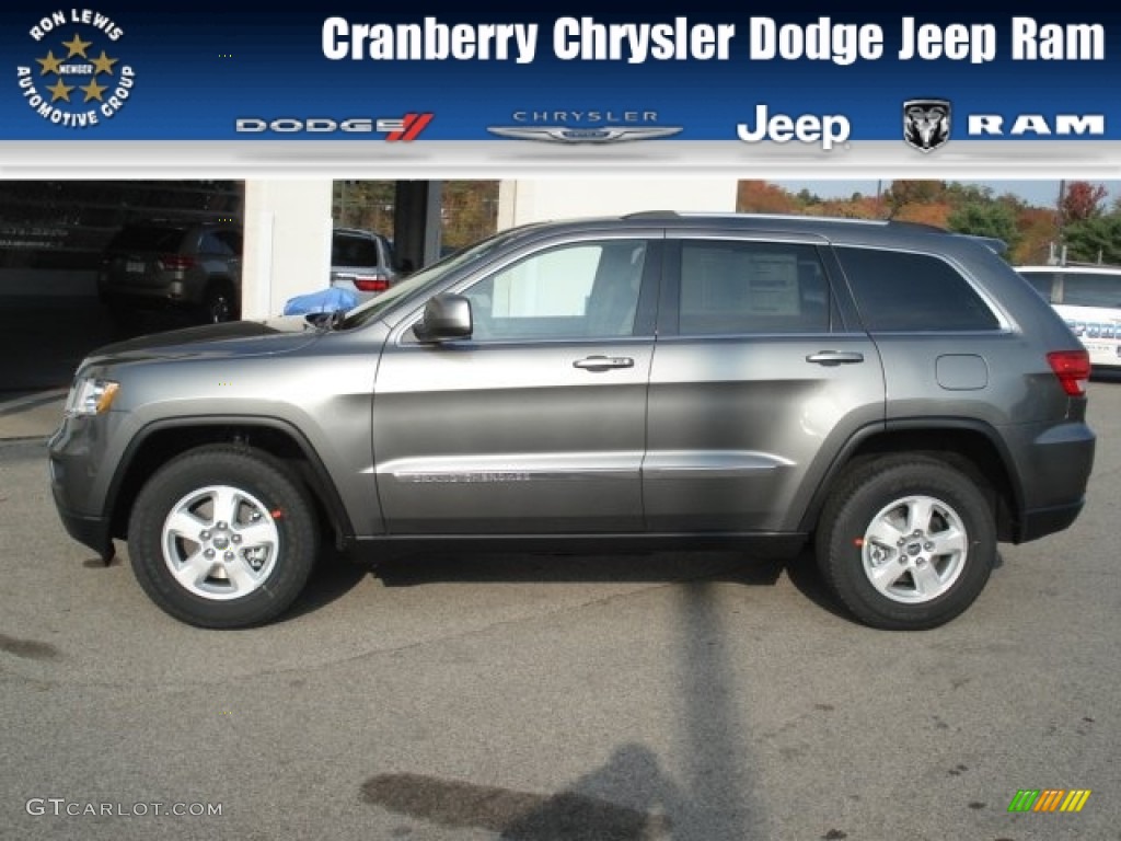2013 Grand Cherokee Laredo 4x4 - Mineral Gray Metallic / Dark Graystone/Medium Graystone photo #1