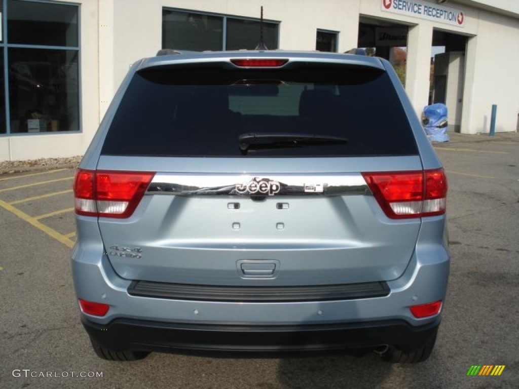 2013 Grand Cherokee Laredo X Package 4x4 - Winter Chill Pearl / Black photo #7