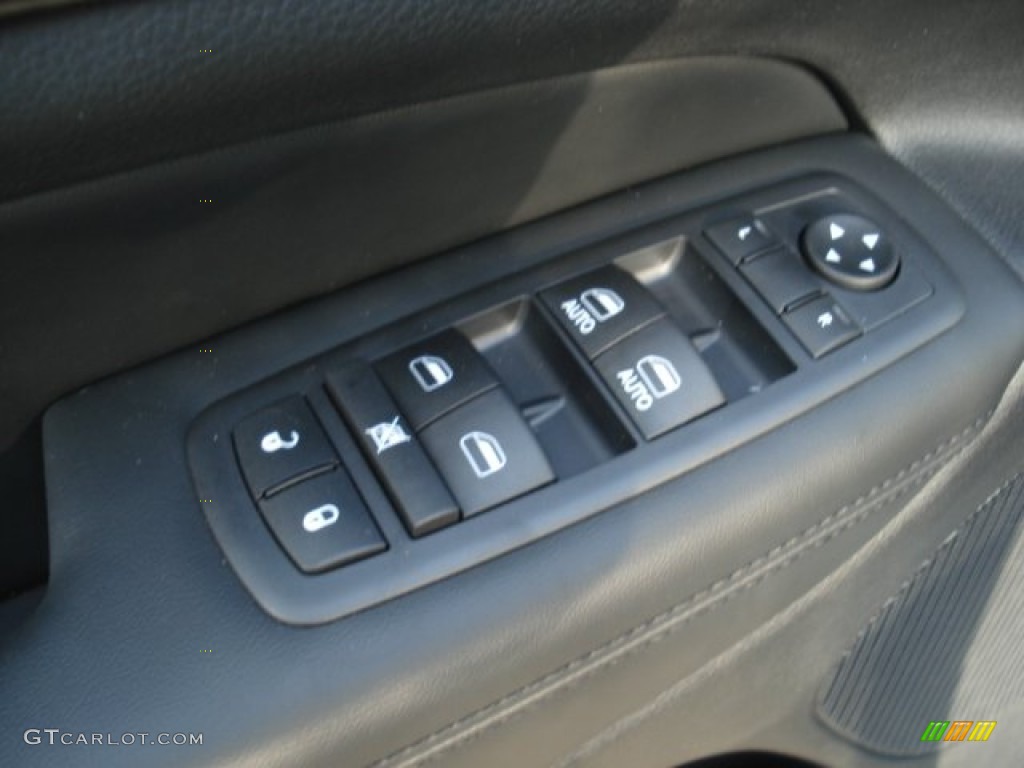 2013 Grand Cherokee Laredo X Package 4x4 - Winter Chill Pearl / Black photo #15