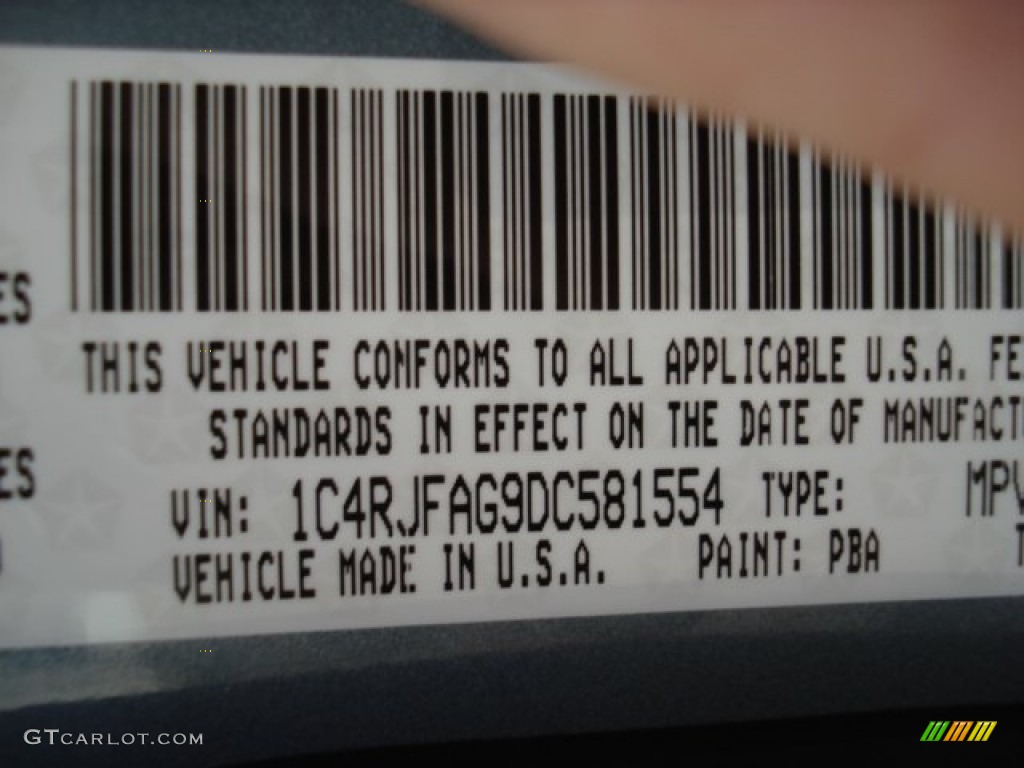 2013 Grand Cherokee Laredo X Package 4x4 - Winter Chill Pearl / Black photo #20