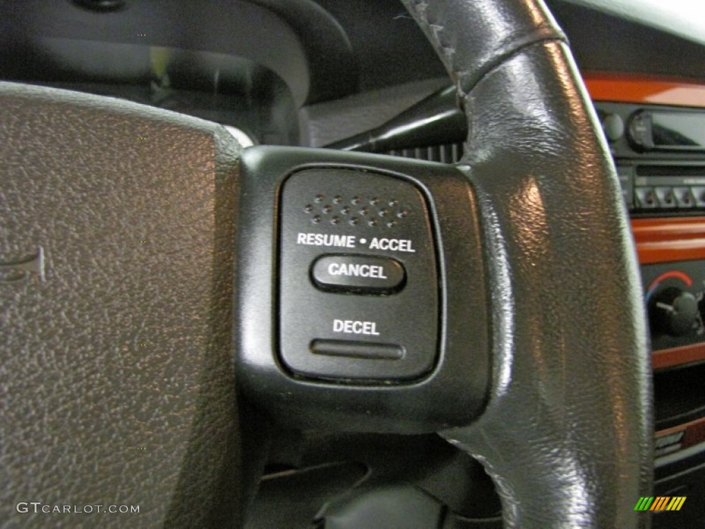 2005 Ram 1500 SLT Daytona Regular Cab 4x4 - Go ManGo! / Dark Slate Gray photo #19