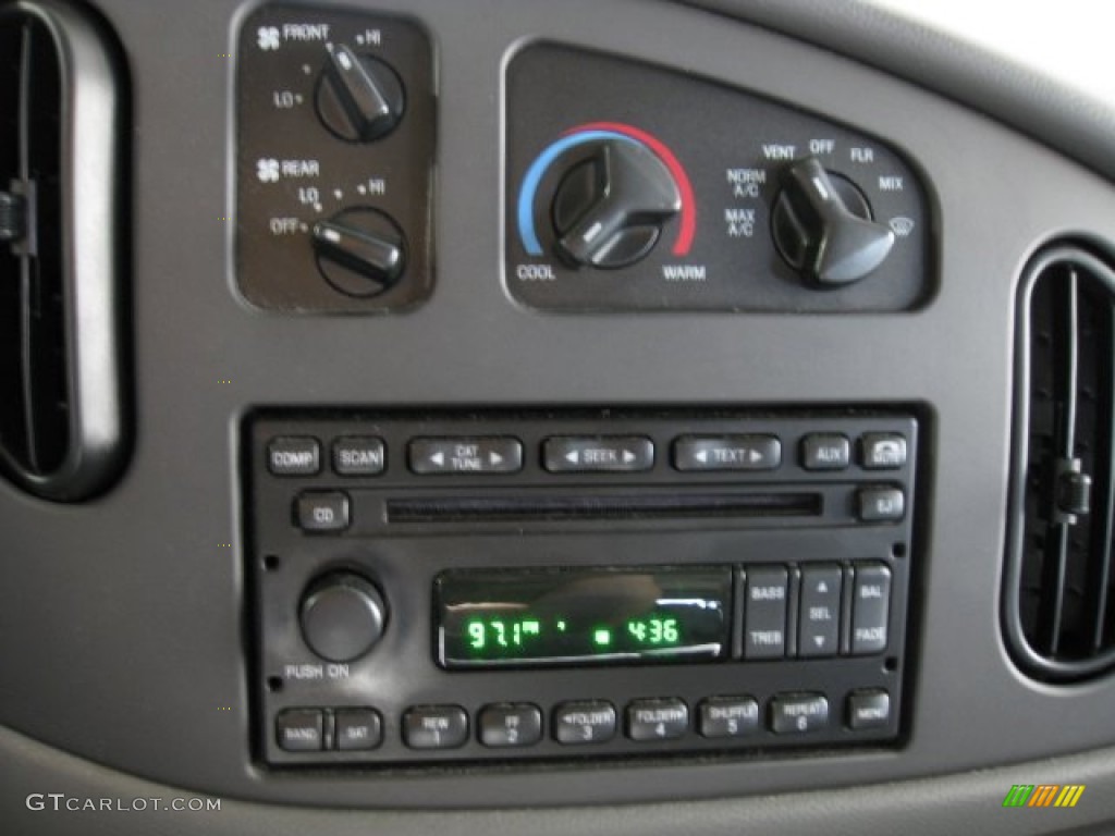 2008 Ford E Series Van E150 XLT Passenger Controls Photo #72376089