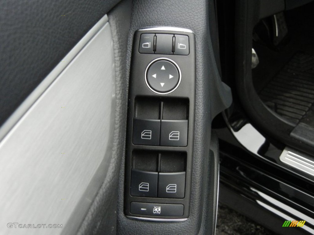 2012 Mercedes-Benz C 250 Sport Controls Photo #72376665