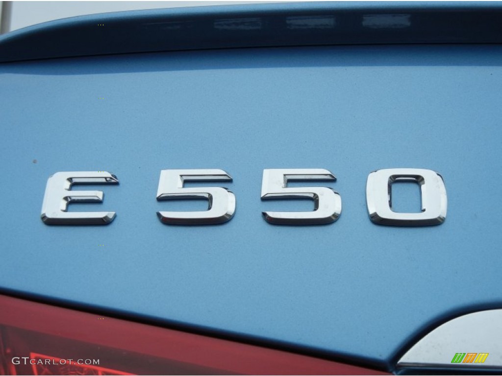 2011 Mercedes-Benz E 550 Cabriolet Marks and Logos Photos
