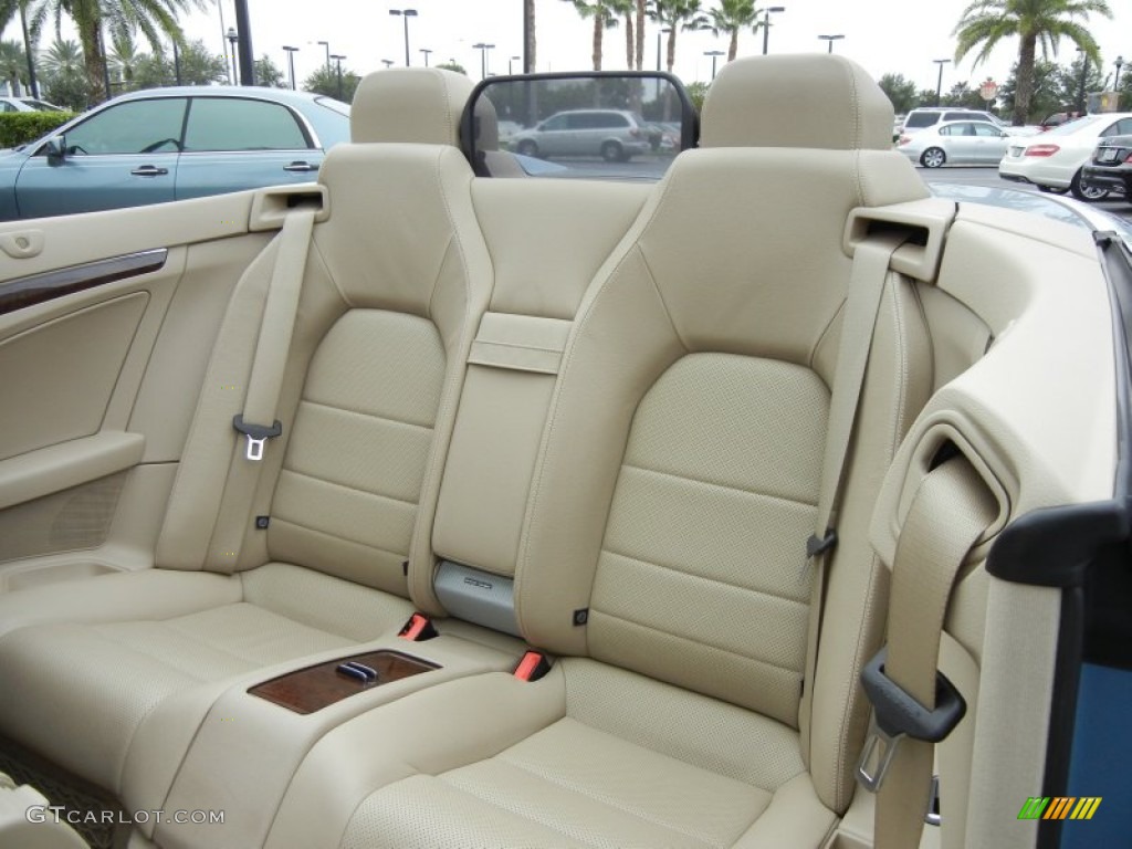 Almond/Mocha Interior 2011 Mercedes-Benz E 550 Cabriolet Photo #72377493