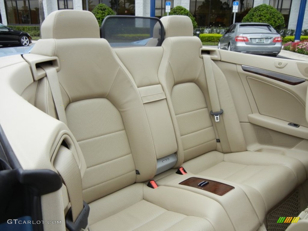 Almond/Mocha Interior 2011 Mercedes-Benz E 550 Cabriolet Photo #72377508