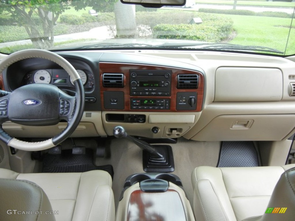 2006 Ford F350 Super Duty Lariat SuperCab 4x4 Tan Dashboard Photo #72379466