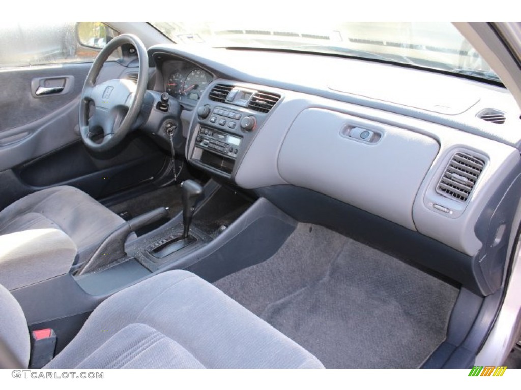 2000 Honda Accord DX Sedan Quartz Dashboard Photo #72380128