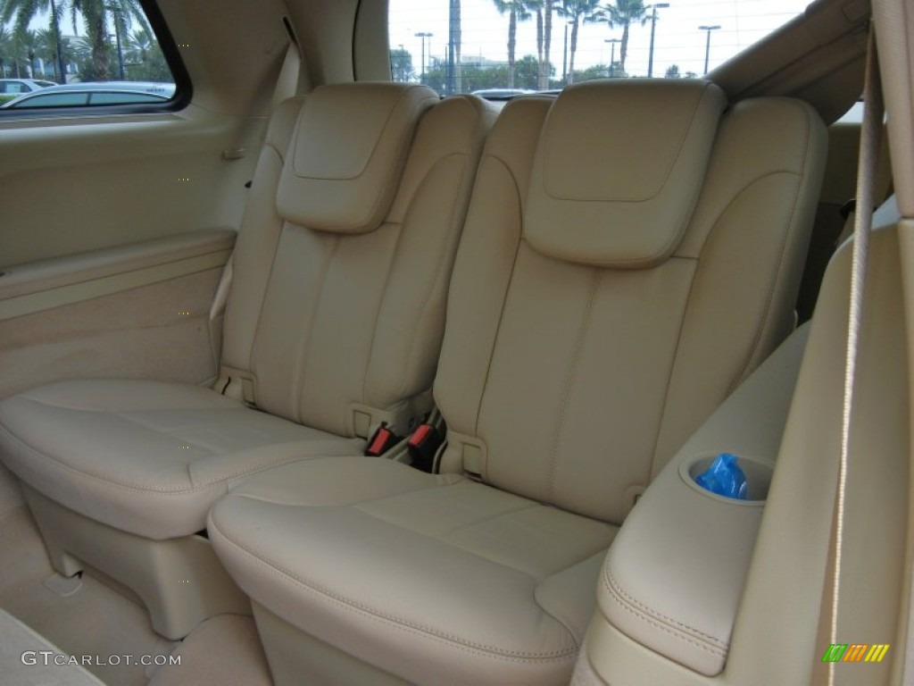 2012 Mercedes-Benz GL 550 4Matic Interior Color Photos