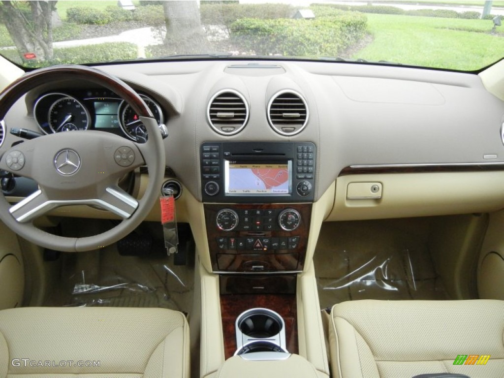 2012 Mercedes-Benz GL 550 4Matic Cashmere Dashboard Photo #72380244