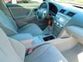 Super White - Camry LE Photo No. 22