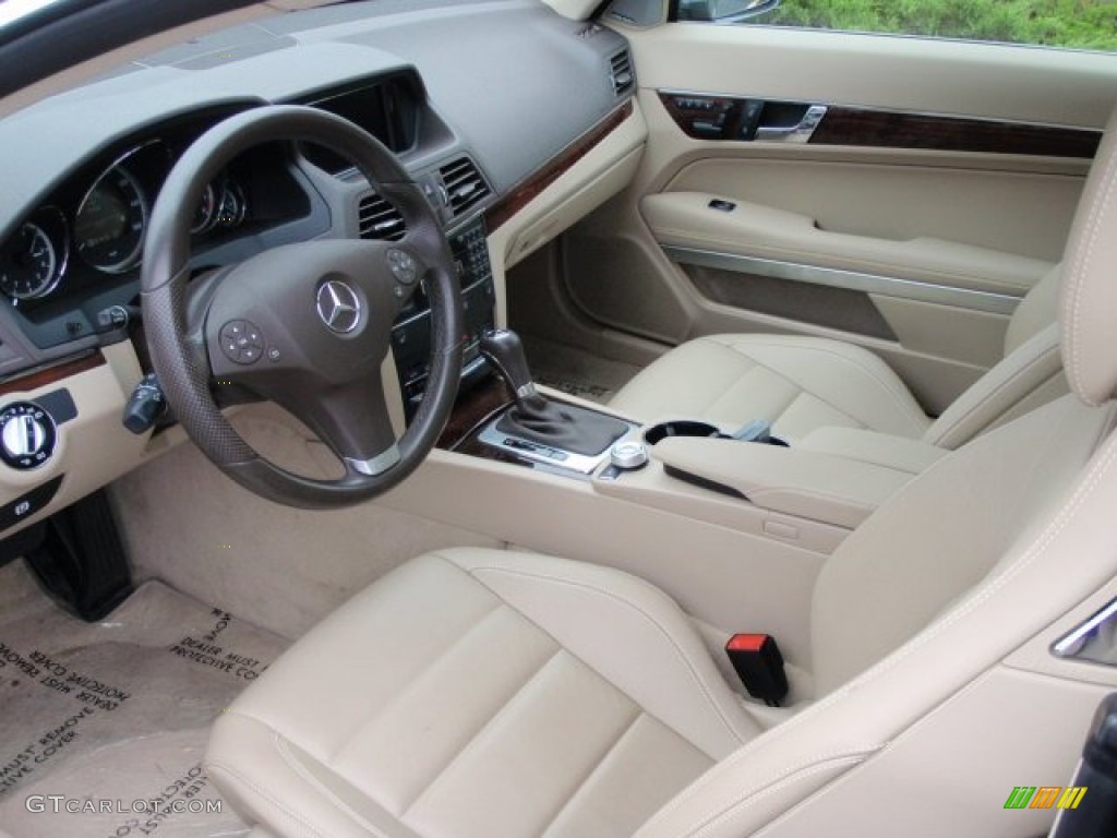 Almond Beige Interior 2010 Mercedes-Benz E 350 Coupe Photo #72384243