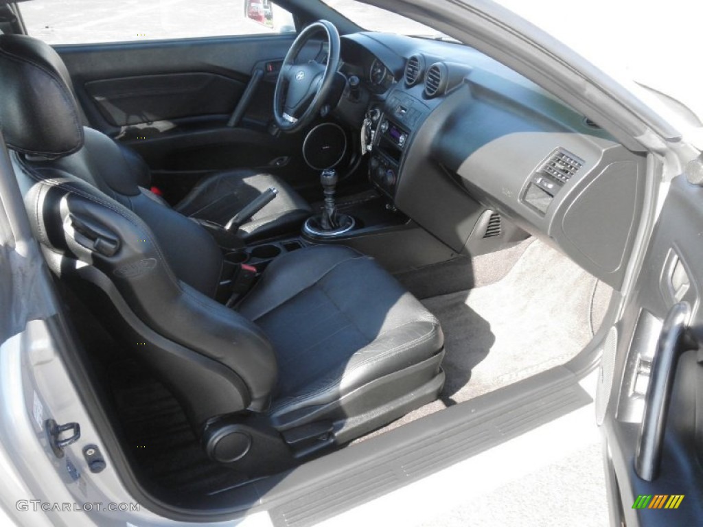 Black Interior 2003 Hyundai Tiburon GT V6 Photo #72384393