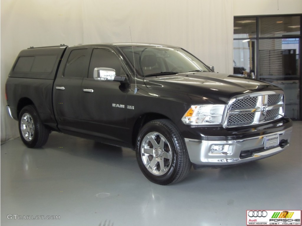 2009 Ram 1500 Laramie Quad Cab - Brilliant Black Crystal Pearl / Dark Slate Gray photo #2