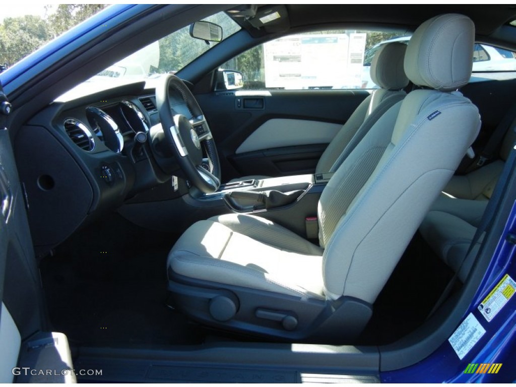 Stone Interior 2013 Ford Mustang V6 Coupe Photo #72385384