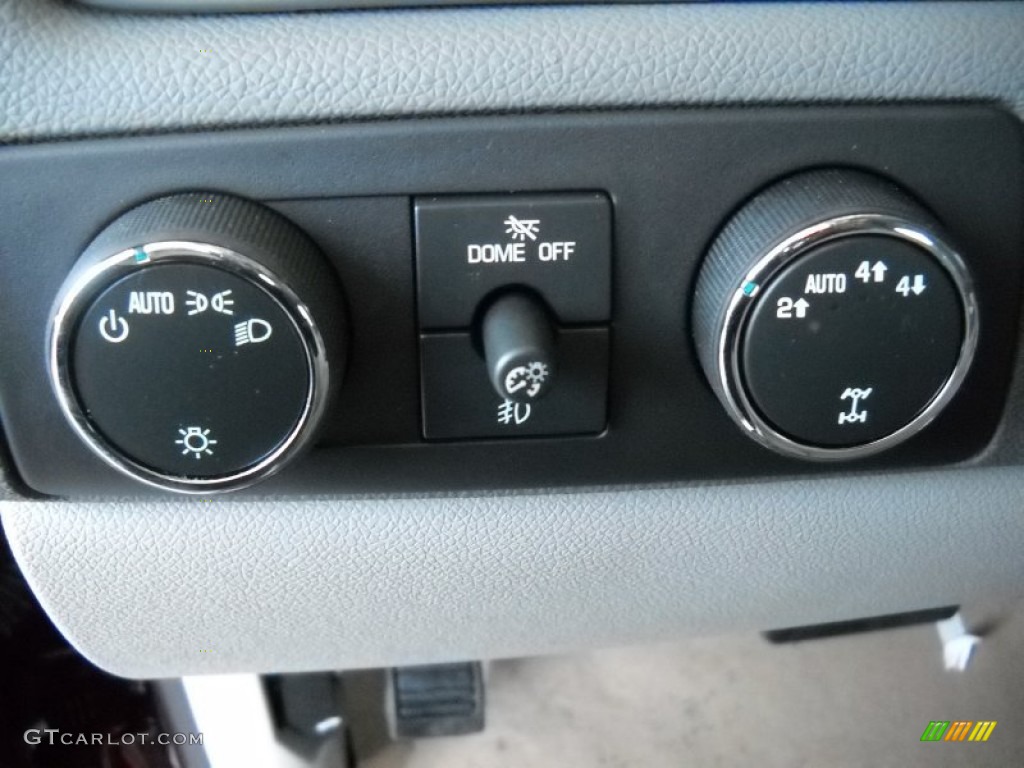 2013 GMC Sierra 1500 SLT Crew Cab 4x4 Controls Photo #72393708