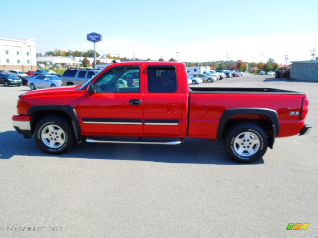 2006 Silverado 1500 LT Extended Cab 4x4 - Victory Red / Tan photo #3