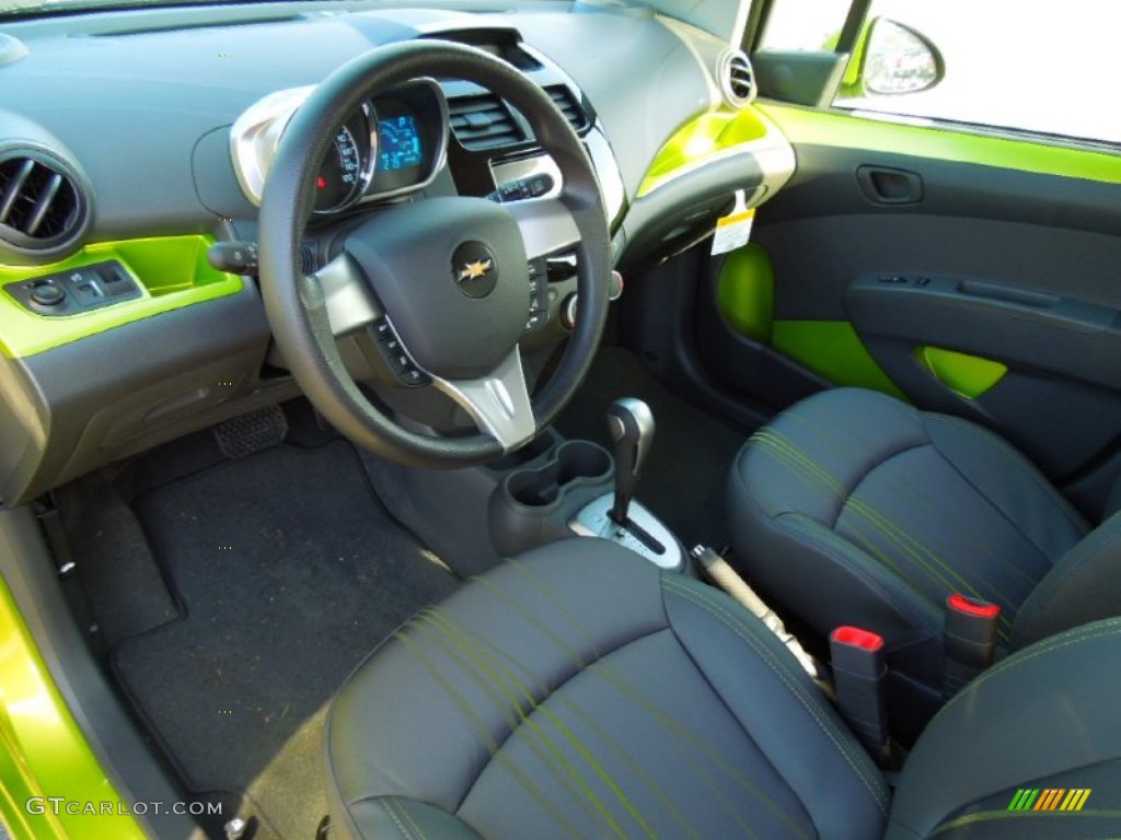 Green/Green Interior 2013 Chevrolet Spark LT Photo #72394587