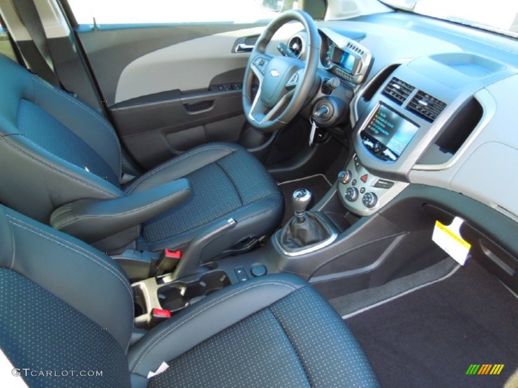 Jet Black/Dark Titanium Interior 2013 Chevrolet Sonic LTZ Hatch Photo #72395616