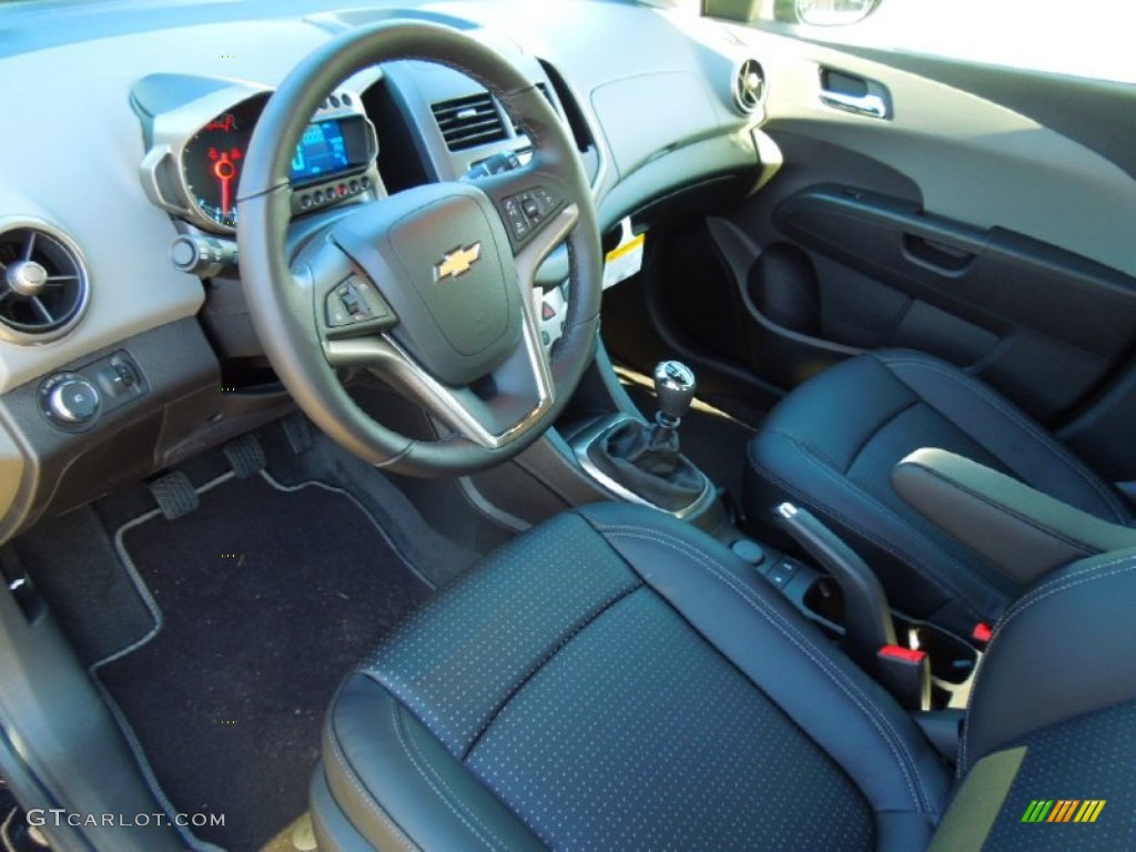 Jet Black/Dark Titanium Interior 2013 Chevrolet Sonic LTZ Hatch Photo #72395640