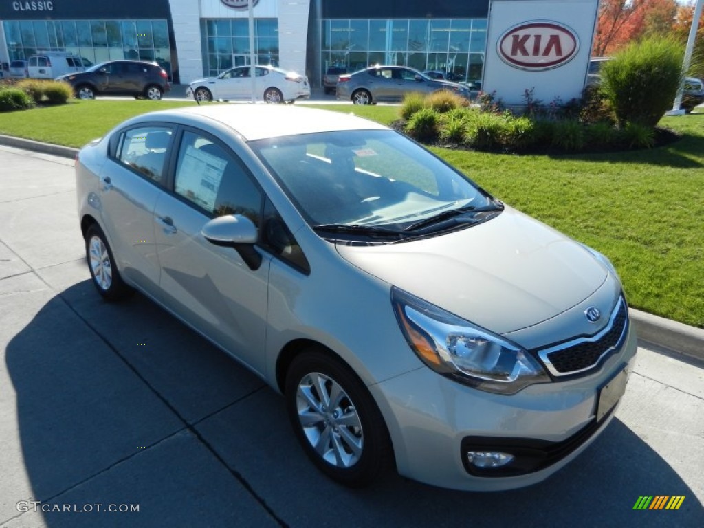 2013 Rio EX Sedan - Silverstone Beige / Black photo #1