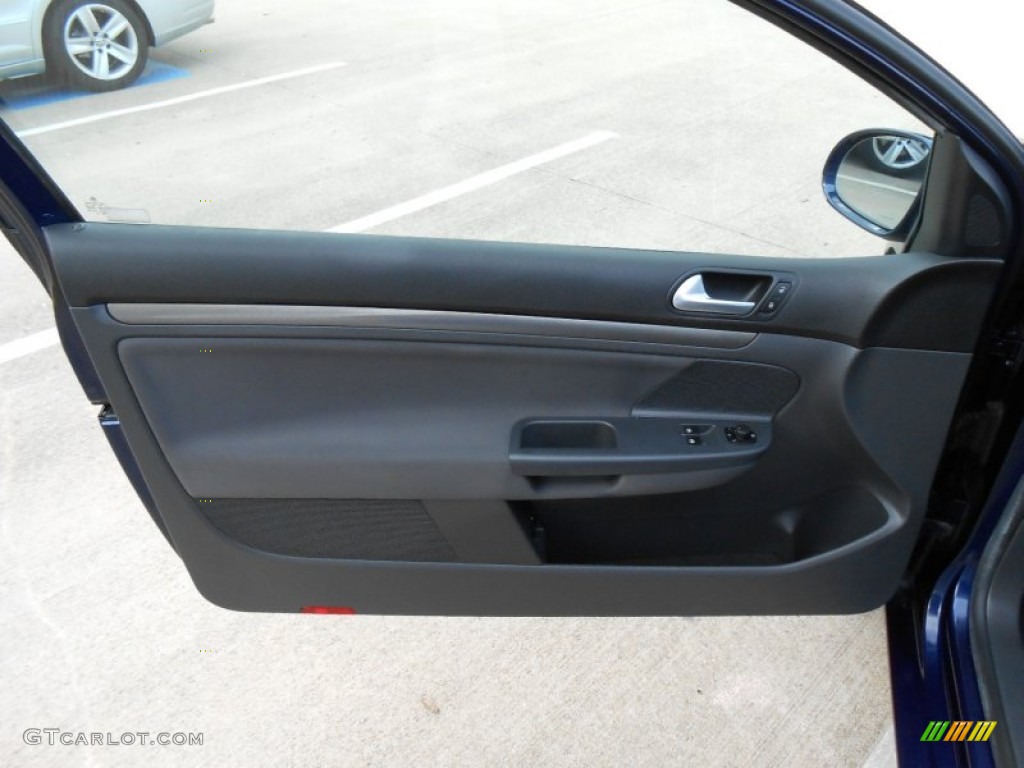 2007 Volkswagen Rabbit 2 Door Anthracite Door Panel Photo #72398756