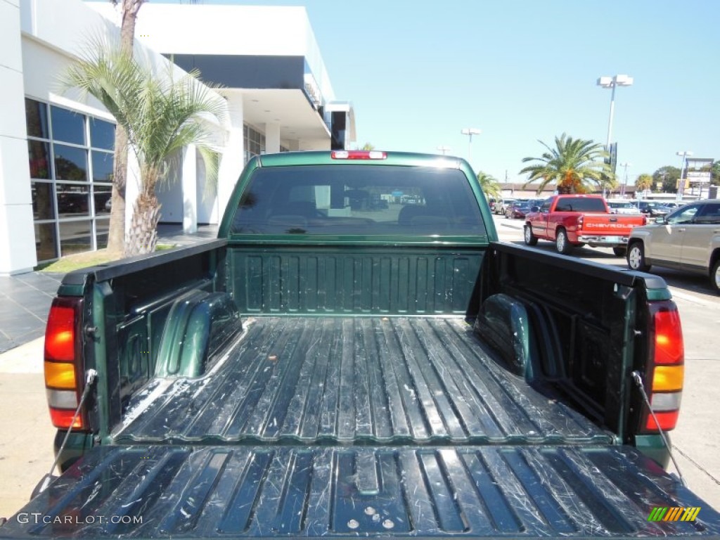 2007 Sierra 1500 Classic SL Crew Cab - Medium Green Metallic / Neutral photo #4