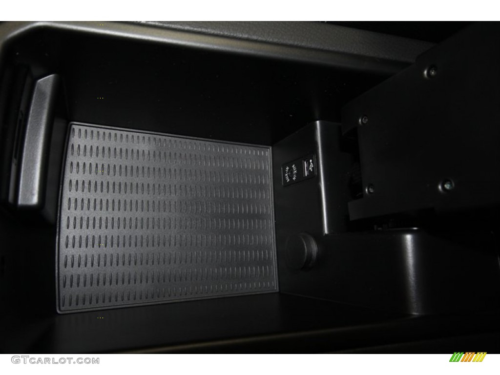2013 X3 xDrive 28i - Black Sapphire Metallic / Black photo #20