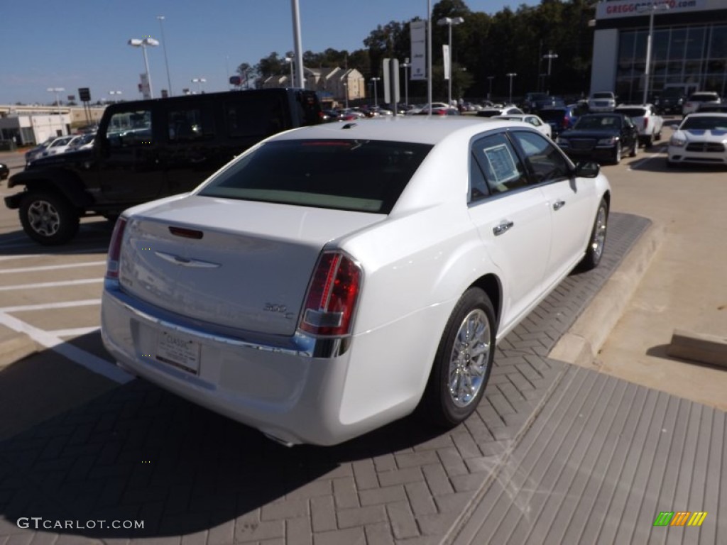2013 300 C - Ivory Tri-Coat Pearl / Dark Frost Beige/Light Frost Beige photo #3