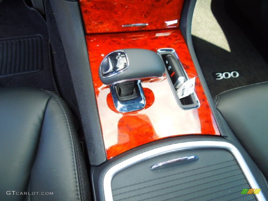 2013 Chrysler 300 Standard 300 Model 8 Speed Automatic Transmission Photo #72405755