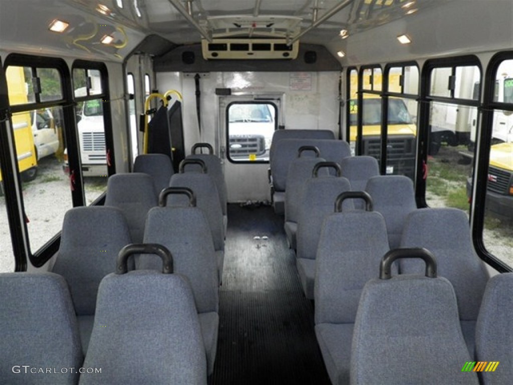 Medium Flint Grey Interior 2007 Ford E Series Van E450 Super Duty Passenger Bus Photo #72406316
