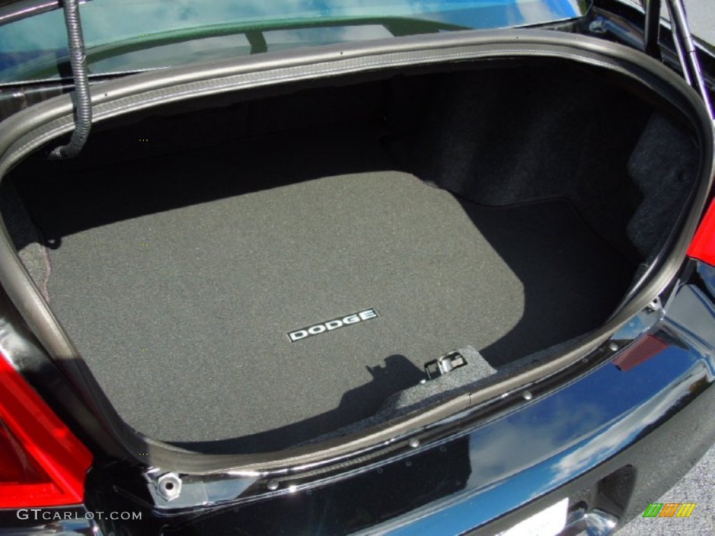 2013 Dodge Avenger R/T Trunk Photos